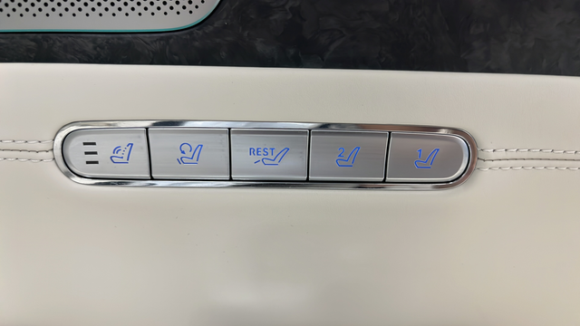 Used 2025 Uyuni White Genesis 3.5T e-SC image 27