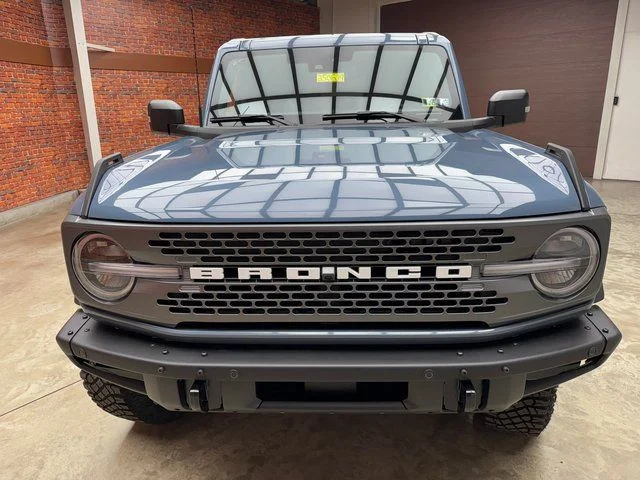 New 2025 Azure Gray Metallic Tri-Coat Ford Badlands® image 8