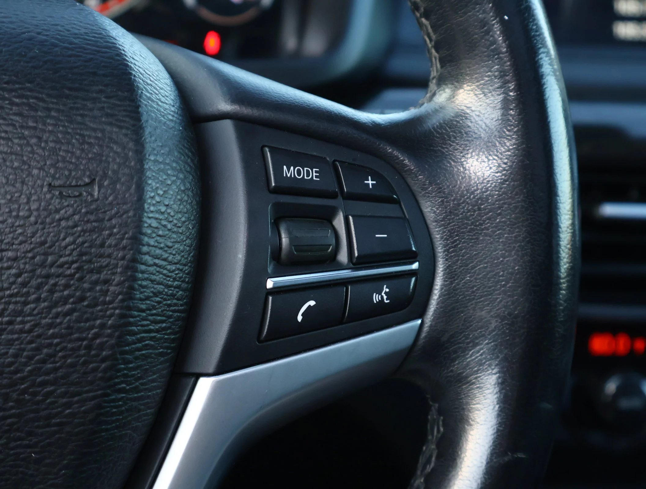 Used 2015 Blue BMW xDrive50i image 16