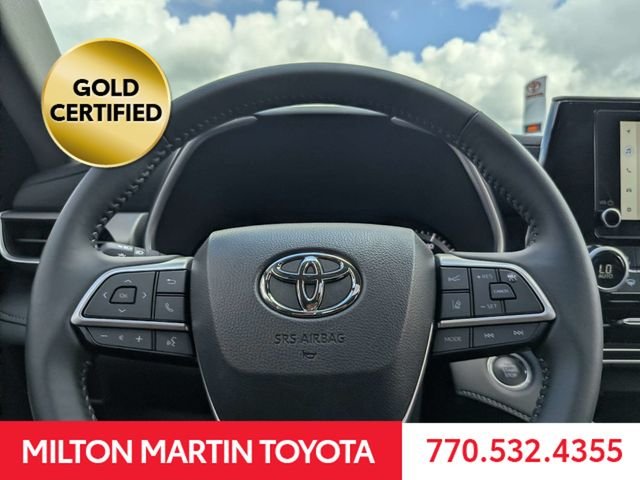Certified Used 2025  Toyota XLE image 28