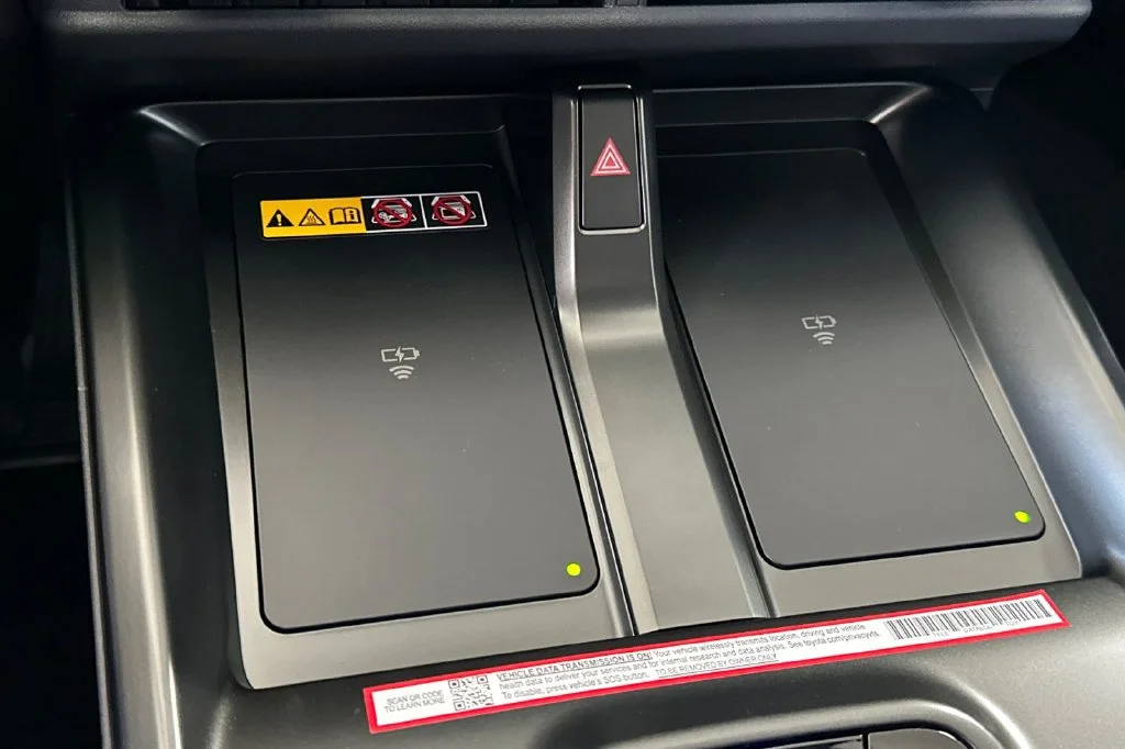 New 2027 Wind Chill Pearl <sup>1</sup> Toyota  XSE image 33