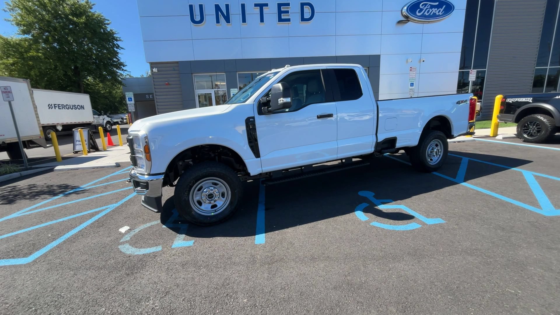 New 2027 Oxford White Ford F-350® XL image 5