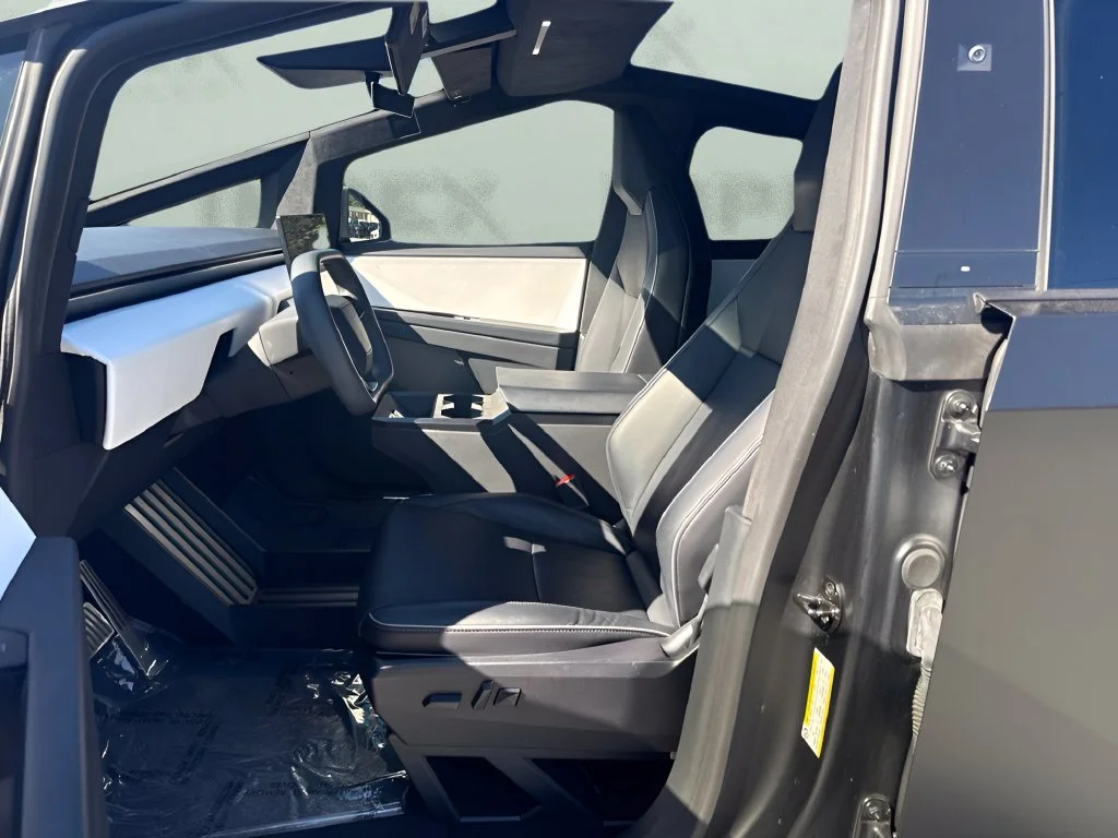 Used 2024 Silver Tesla Base image 9