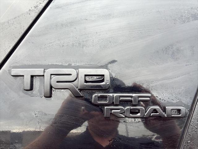 Certified Used 2022 MIDNIGHT BLACK METAL Toyota  image 6