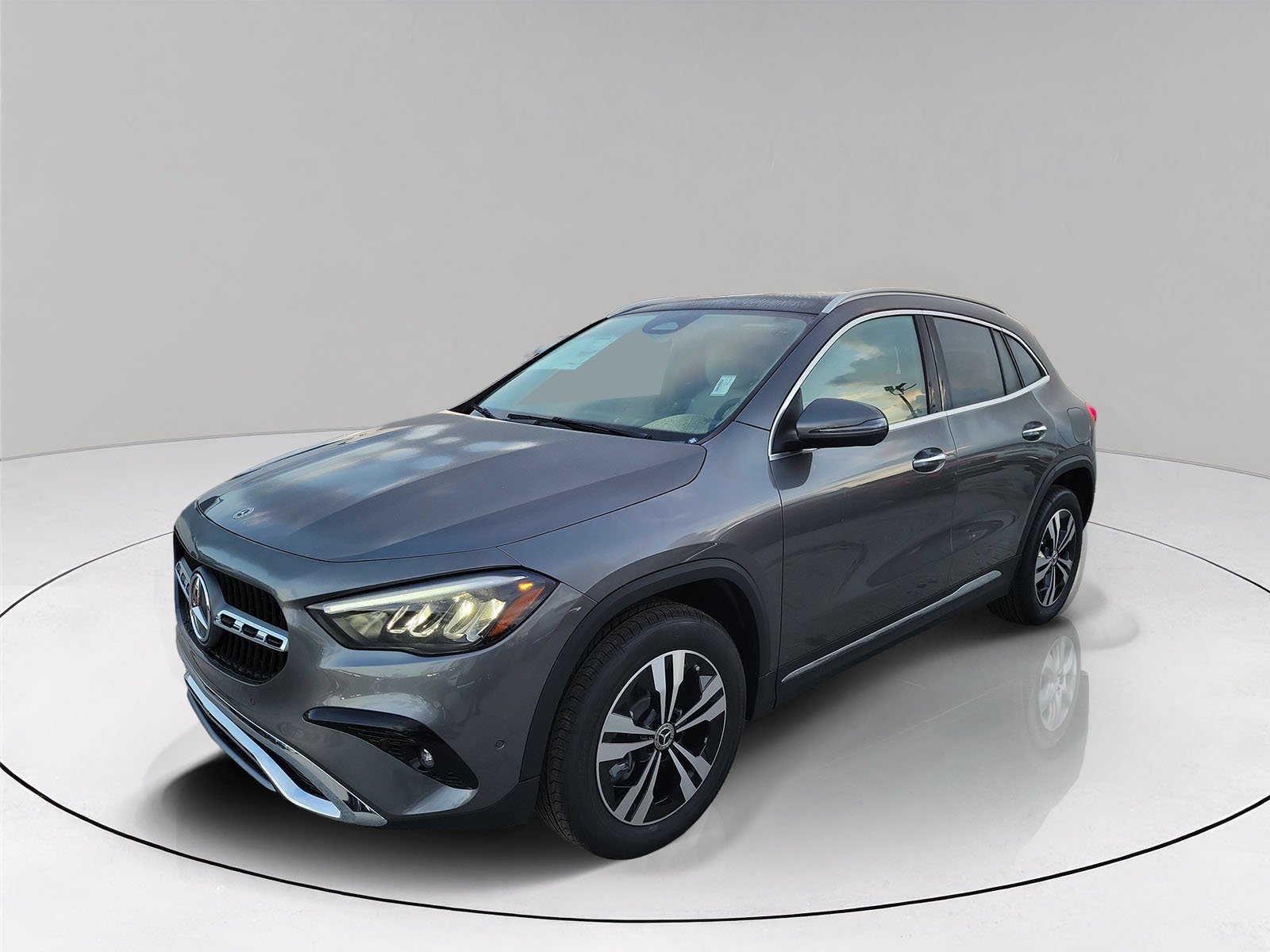 New 2026 Mountain Grey Metallic Mercedes-Benz GLA 250 image 31