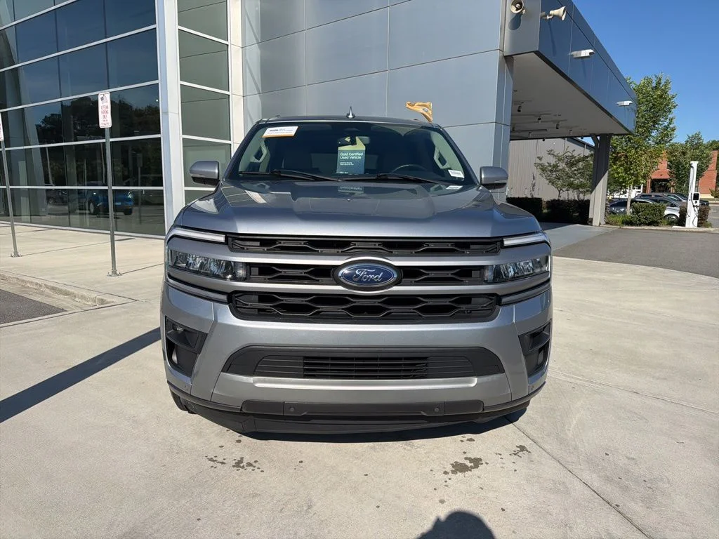 Certified Used 2022 Iconic Silver Metallic Ford XLT image 2