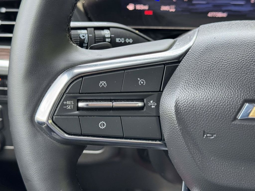 Used 2025 Black Chevrolet Premier image 12