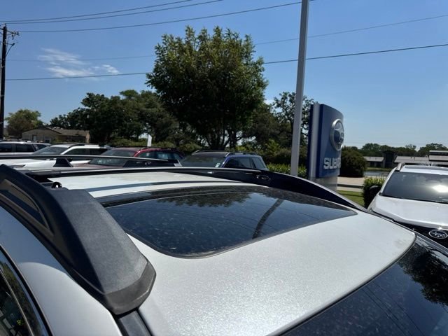 Used 2016 White Subaru 3.6R image 7
