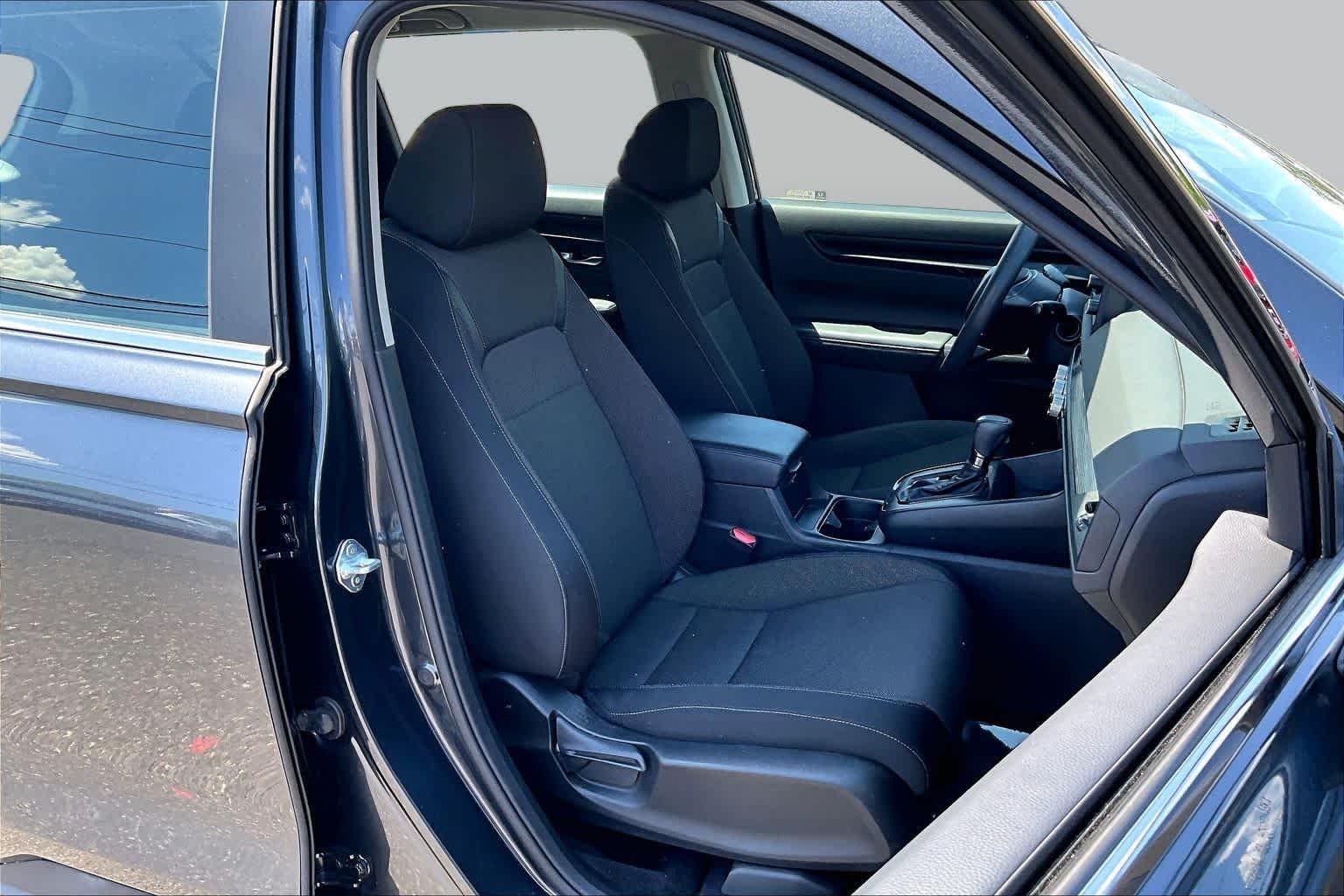 2024 Honda CR-V LX - Photo 9