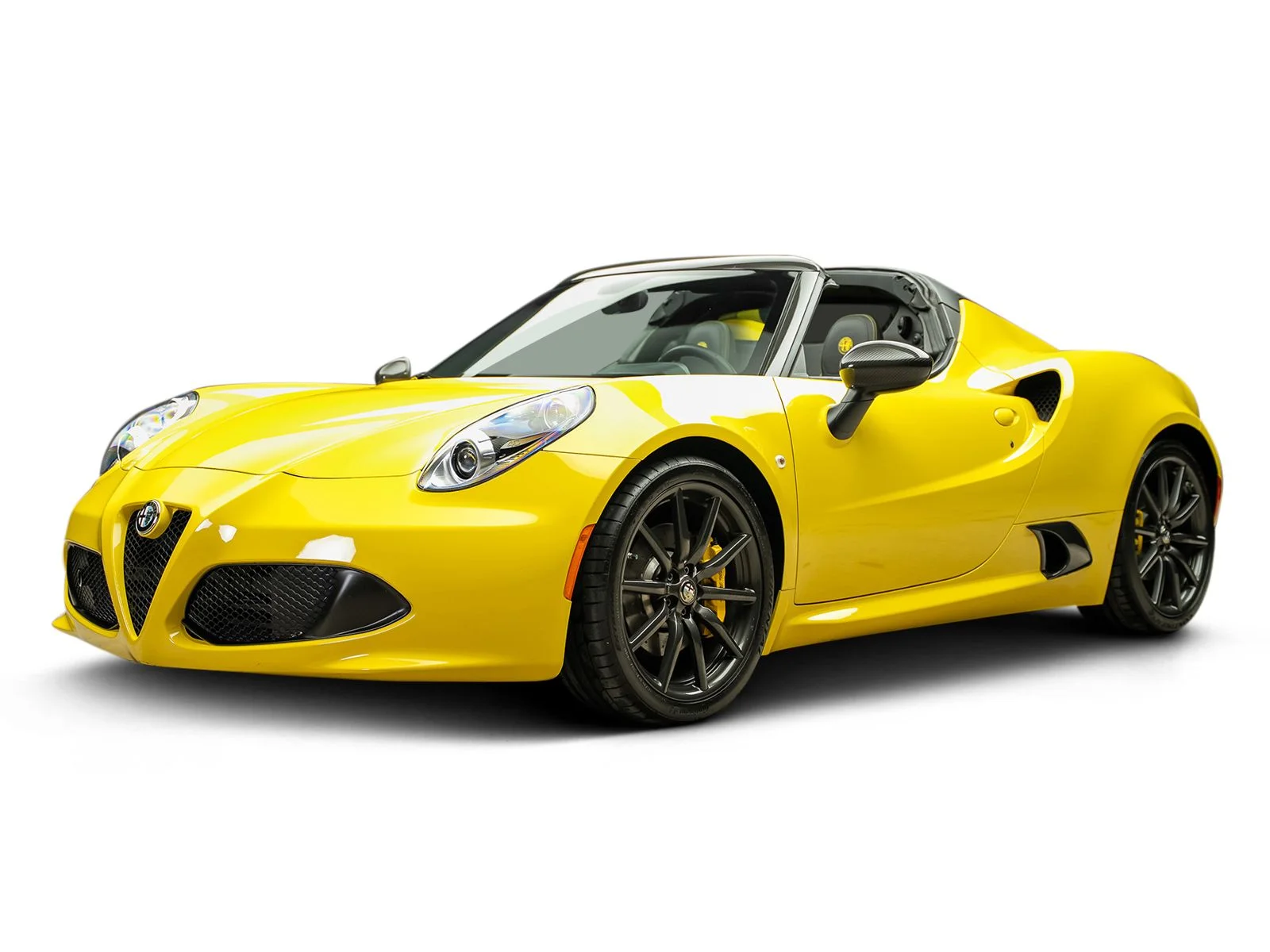 Used 2016 Yellow Alfa Romeo Base image 16