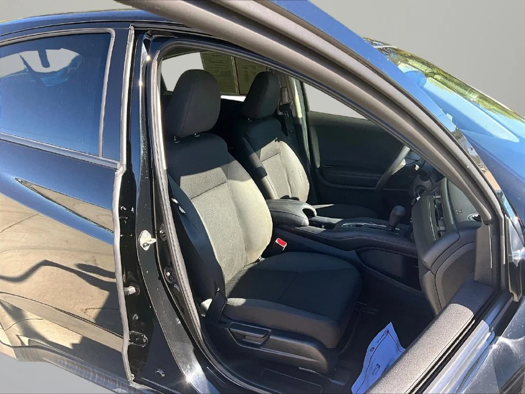 Used 2019 Black Honda LX image 8