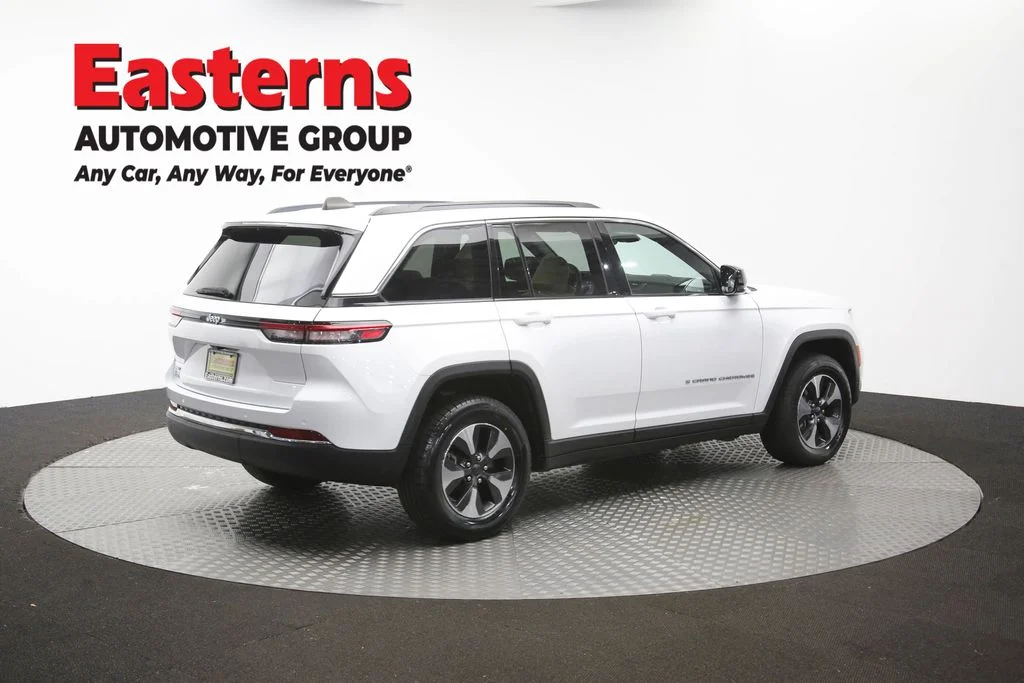 Used 2024 White Jeep 4xe image 45