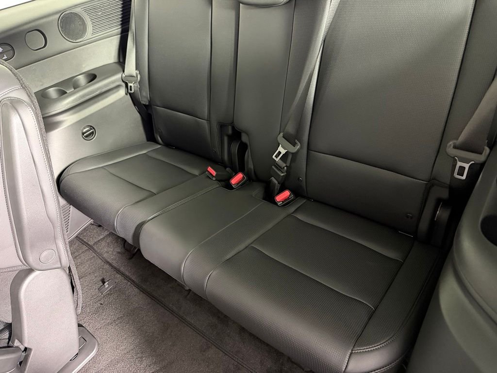 Used 2026 Silver Hyundai Limited image 29
