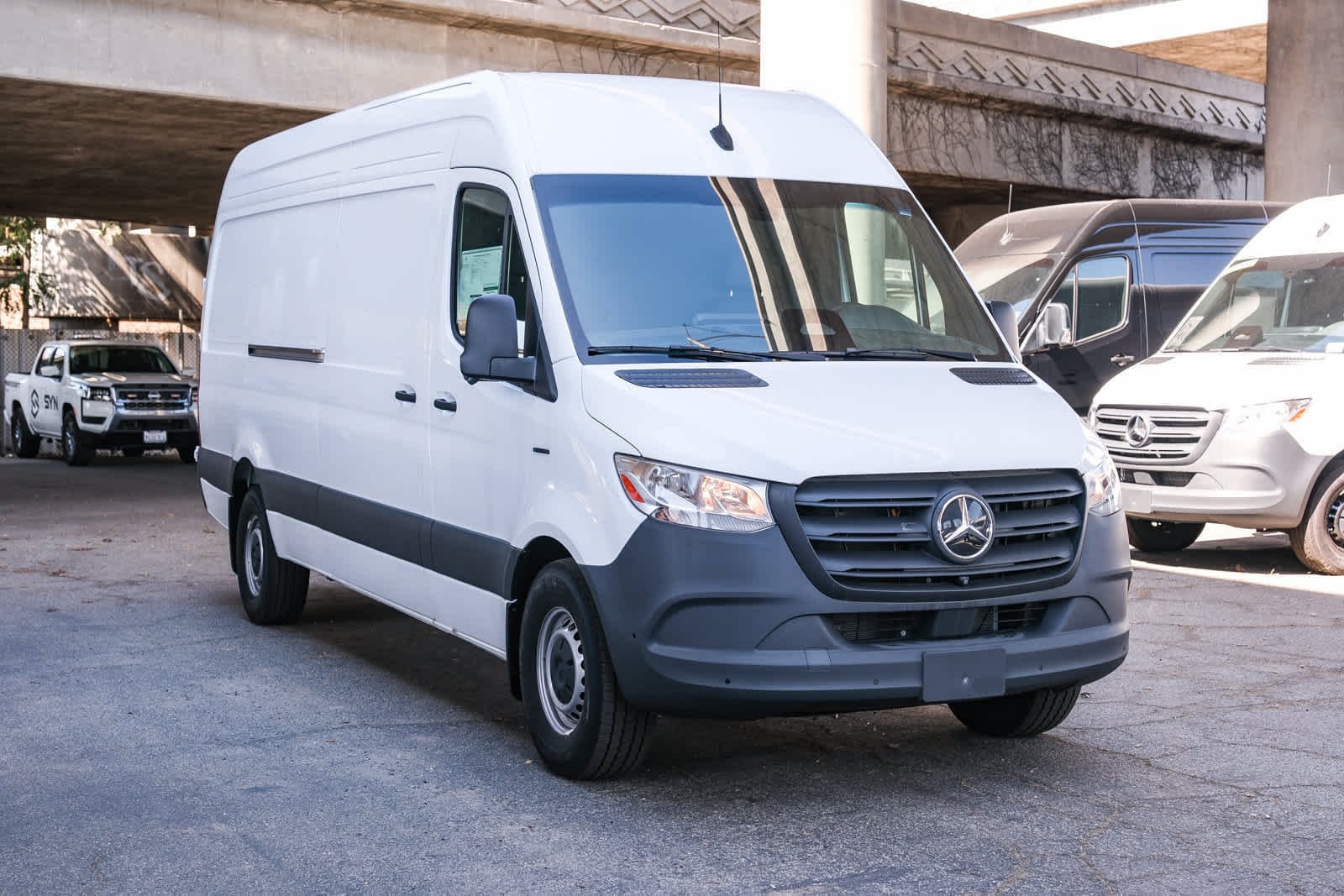 New 2025 Arctic White Mercedes-Benz Cargo 170 WB High Roof RWD Electric Motor image 3