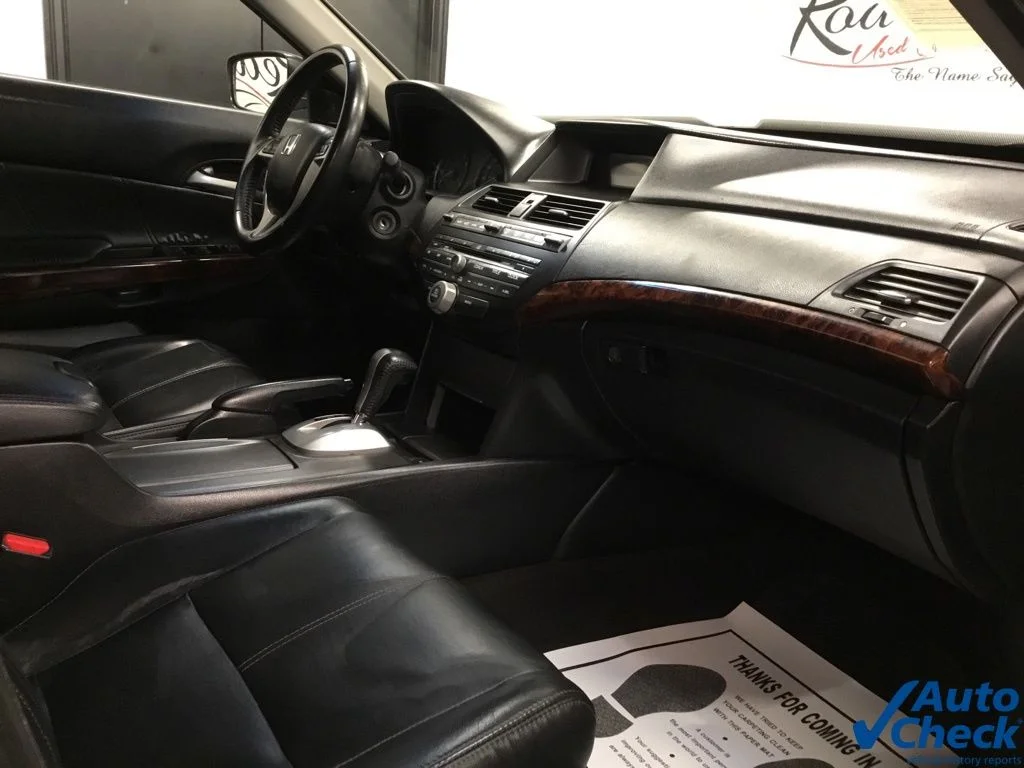 Used 2011 Green Honda EX-L image 36