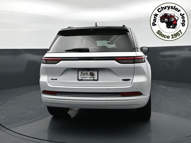 New 2026 Bright White Clear-Coat Exterior Paint Jeep Summit image 5