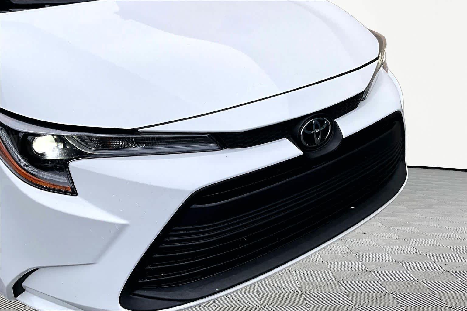 Certified Used 2024 Ice Cap Toyota LE image 30