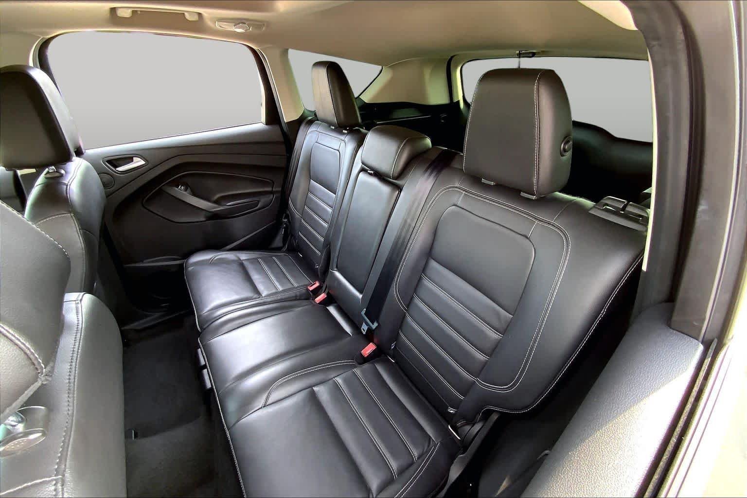 Used 2017 Magnetic Ford Titanium image 18