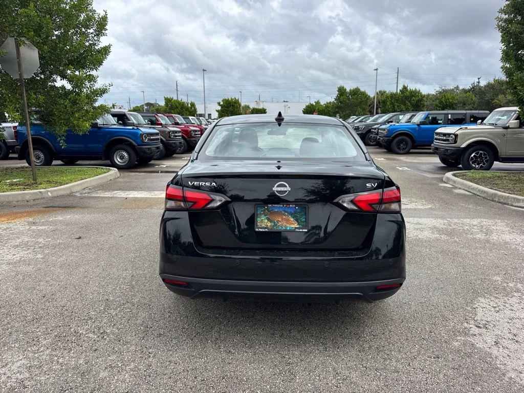 Used 2024 Black Nissan 1.6 SV image 7