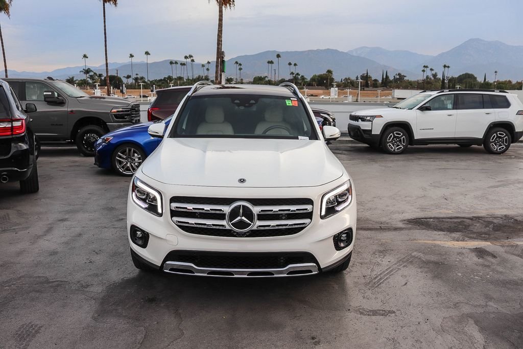 Used 2021 Polar White Mercedes-Benz GLB 250 image 3