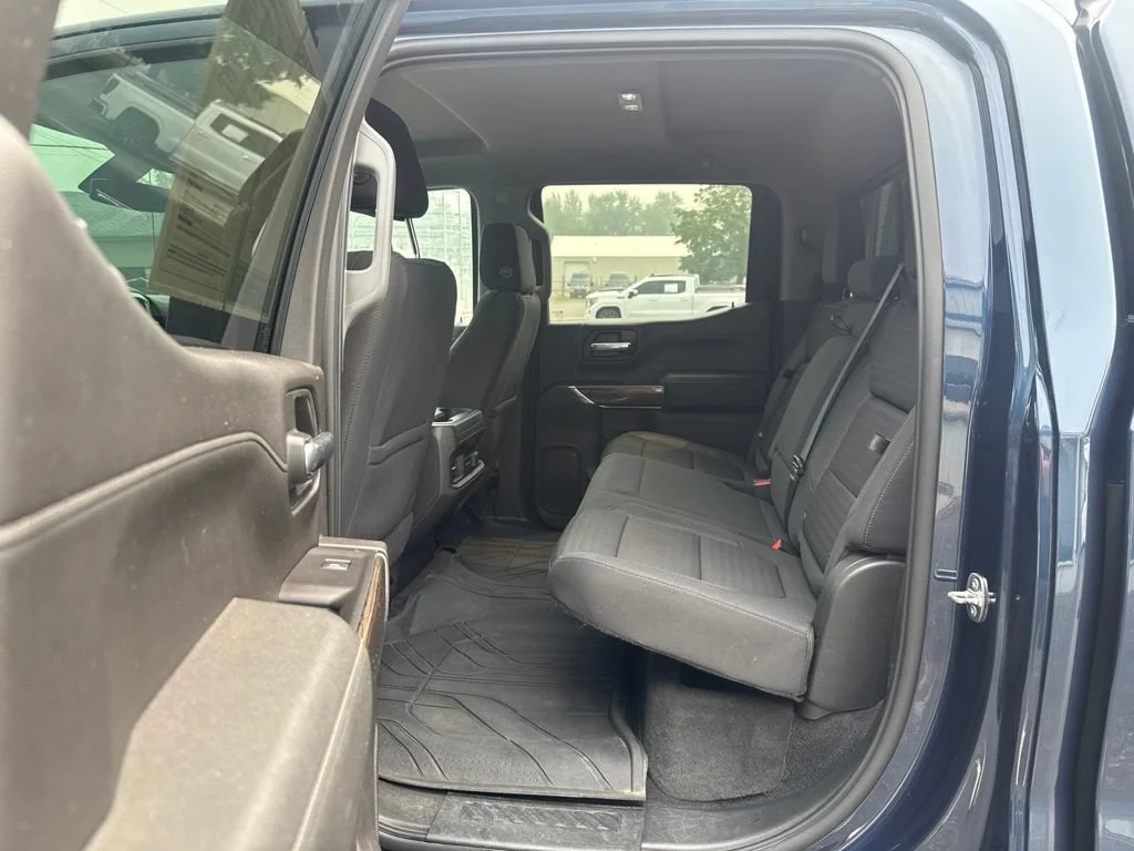 Used 2020 Northsky Blue Metallic Chevrolet RST image 16