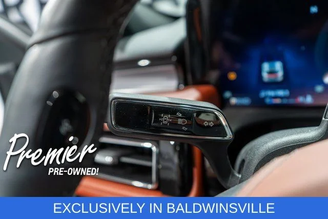 Used 2025 White Lincoln Reserve image 30