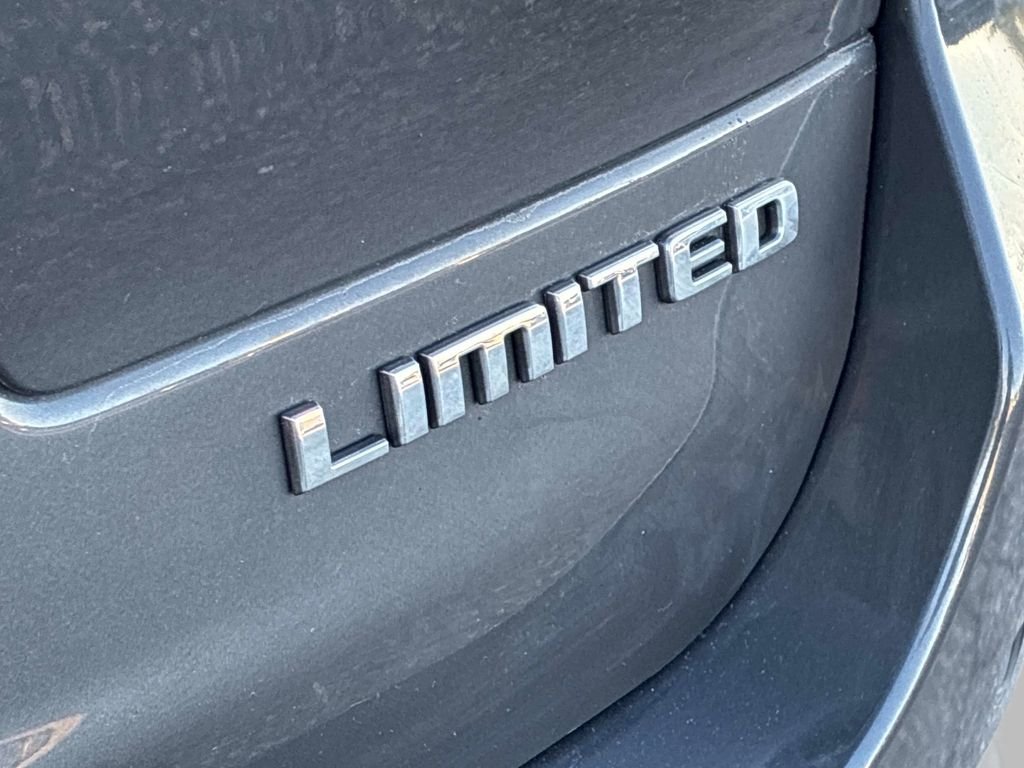 Used 2021 Gray Jeep Limited image 12