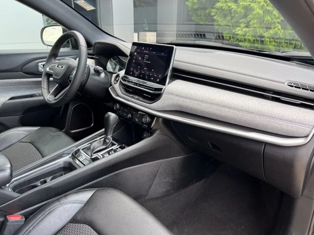 Used 2024 Black Jeep Latitude image 24