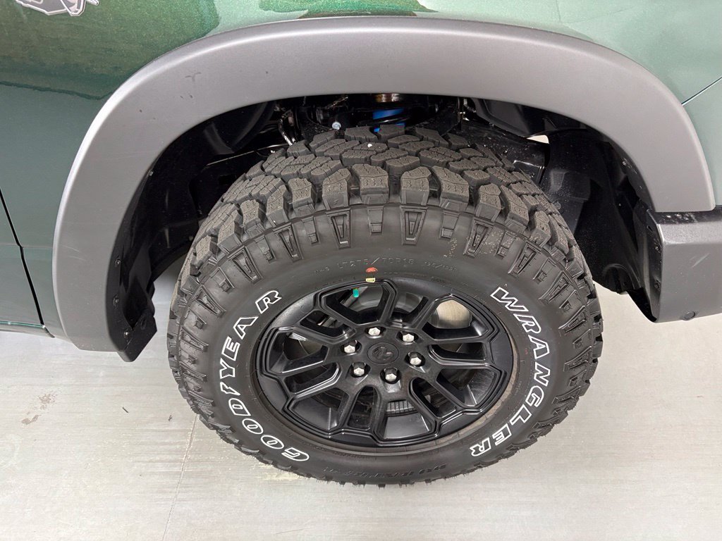 New 2027 Serrano-Green Metallic Exterior Paint RAM Rebel image 11