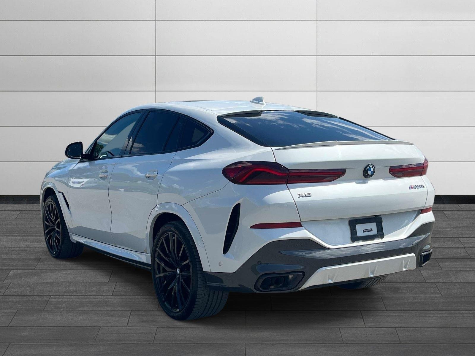 Used 2021 Mineral White Metallic BMW M50i image 5