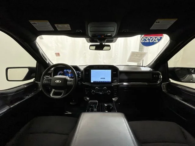 Used 2023 Silver Ford XLT image 16