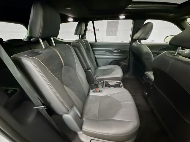 Used 2024 Beige Toyota MAX Platinum image 29