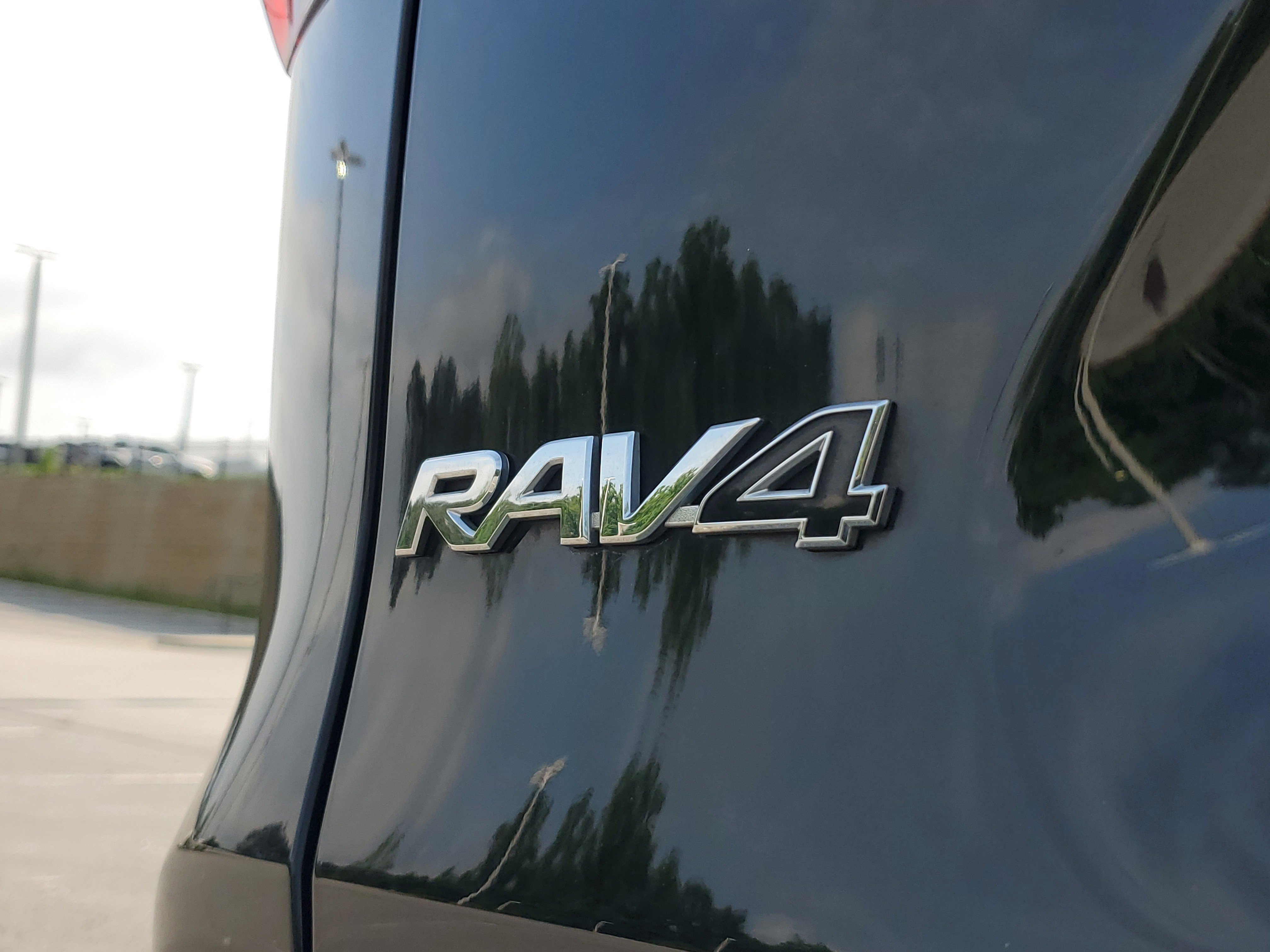 Used 2024 Black Toyota XLE image 7
