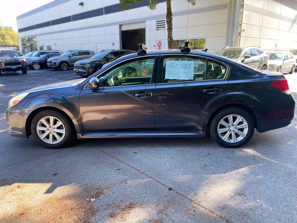 Used 2011 Gray Subaru 2.5i image 6