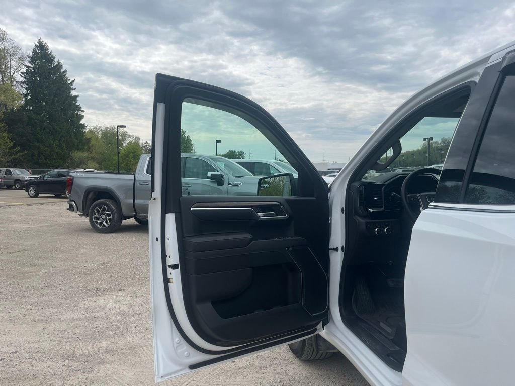 2023 GMC Sierra 1500 SLE - Photo 14