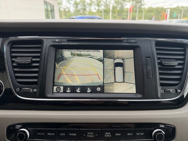 Used 2016 Black Kia SXL image 21