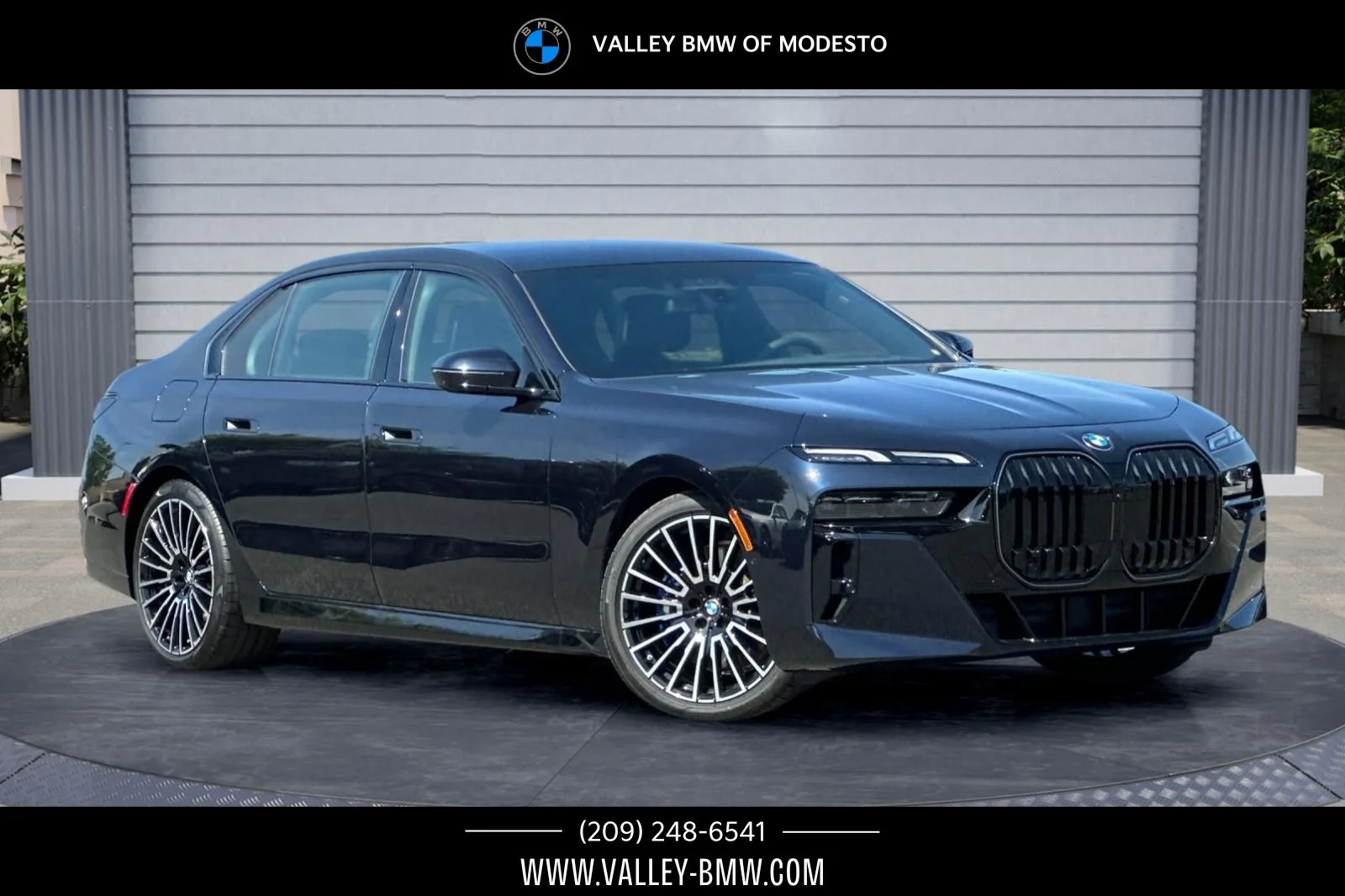 2026 BMW 7 Series 760i xDrive Sedan's photo