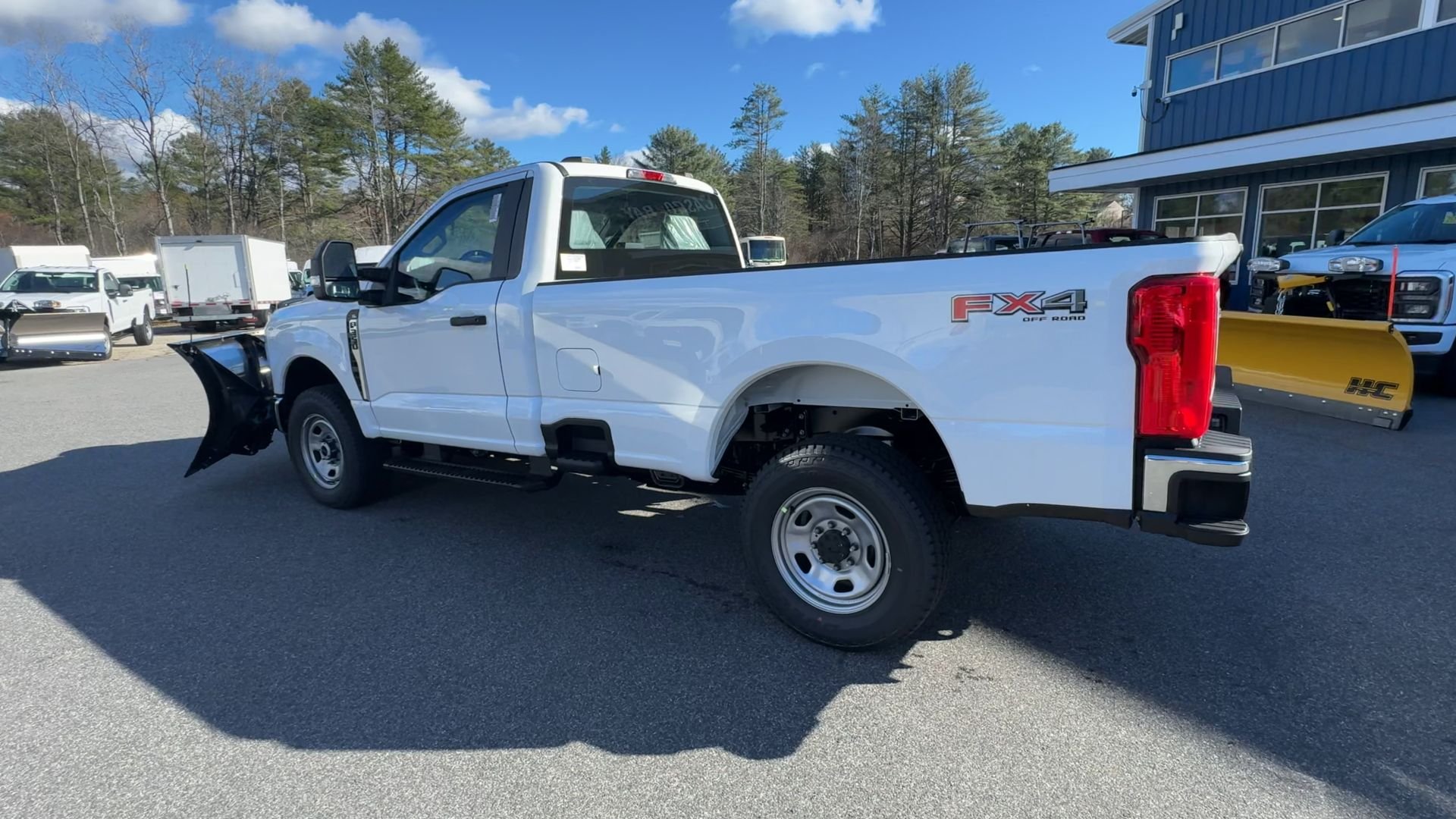 New 2026 Oxford White Ford F-350® XL image 18
