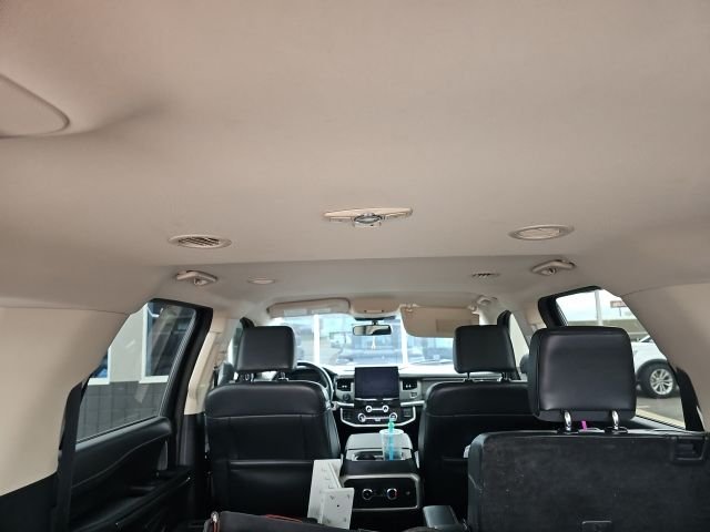 Used 2023 Gray Ford XLT image 12