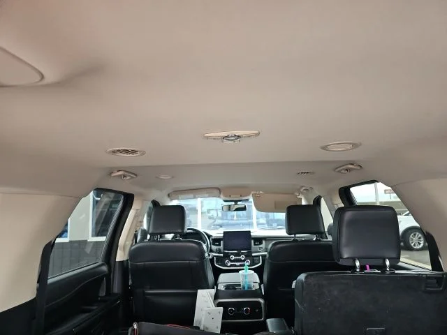Used 2023 Gray Ford XLT image 12