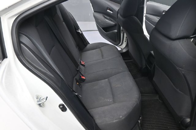 Used 2021 White Toyota LE image 16