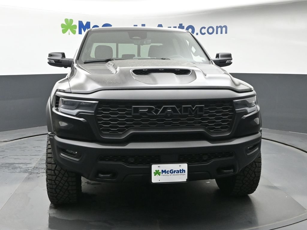 New 2026 Diamond Black Crystal Pearl-Coat Exterior Paint RAM RHO image 5