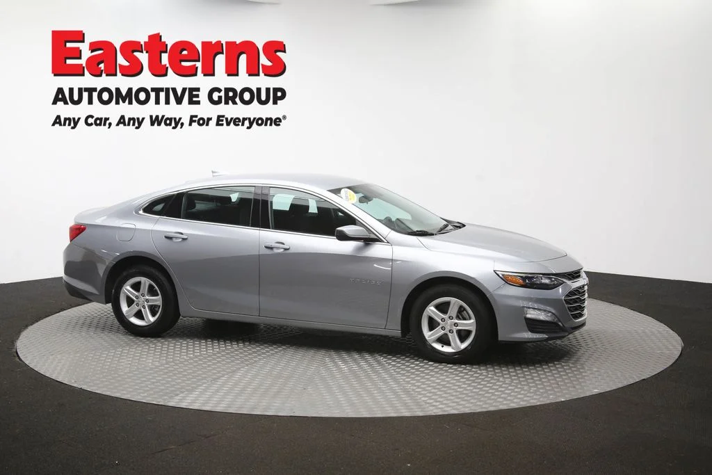 Used 2023 Gray Chevrolet LT image 46