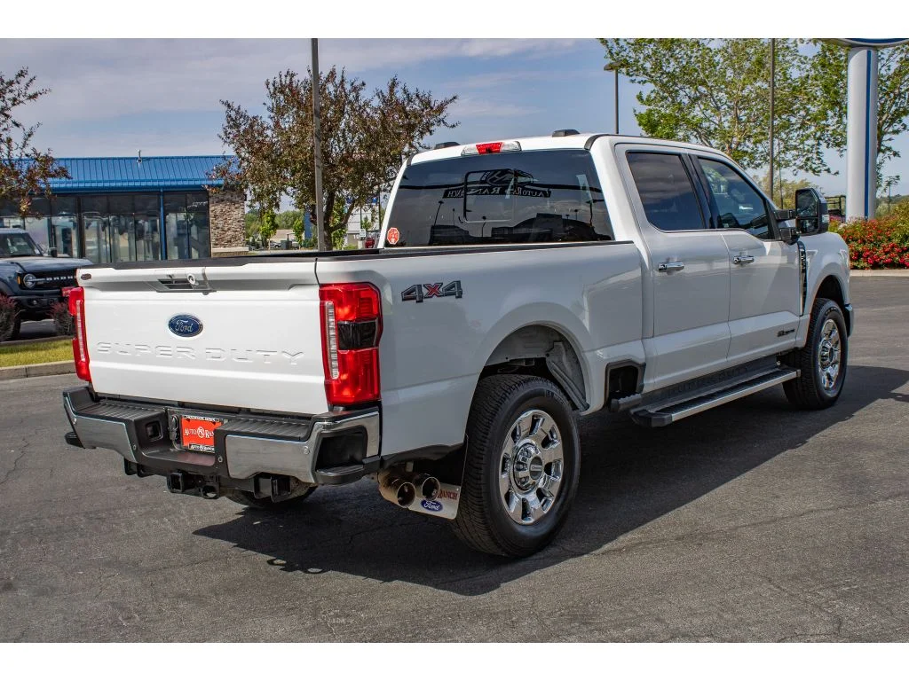 Used 2023 Oxford White Ford LARIAT image 8
