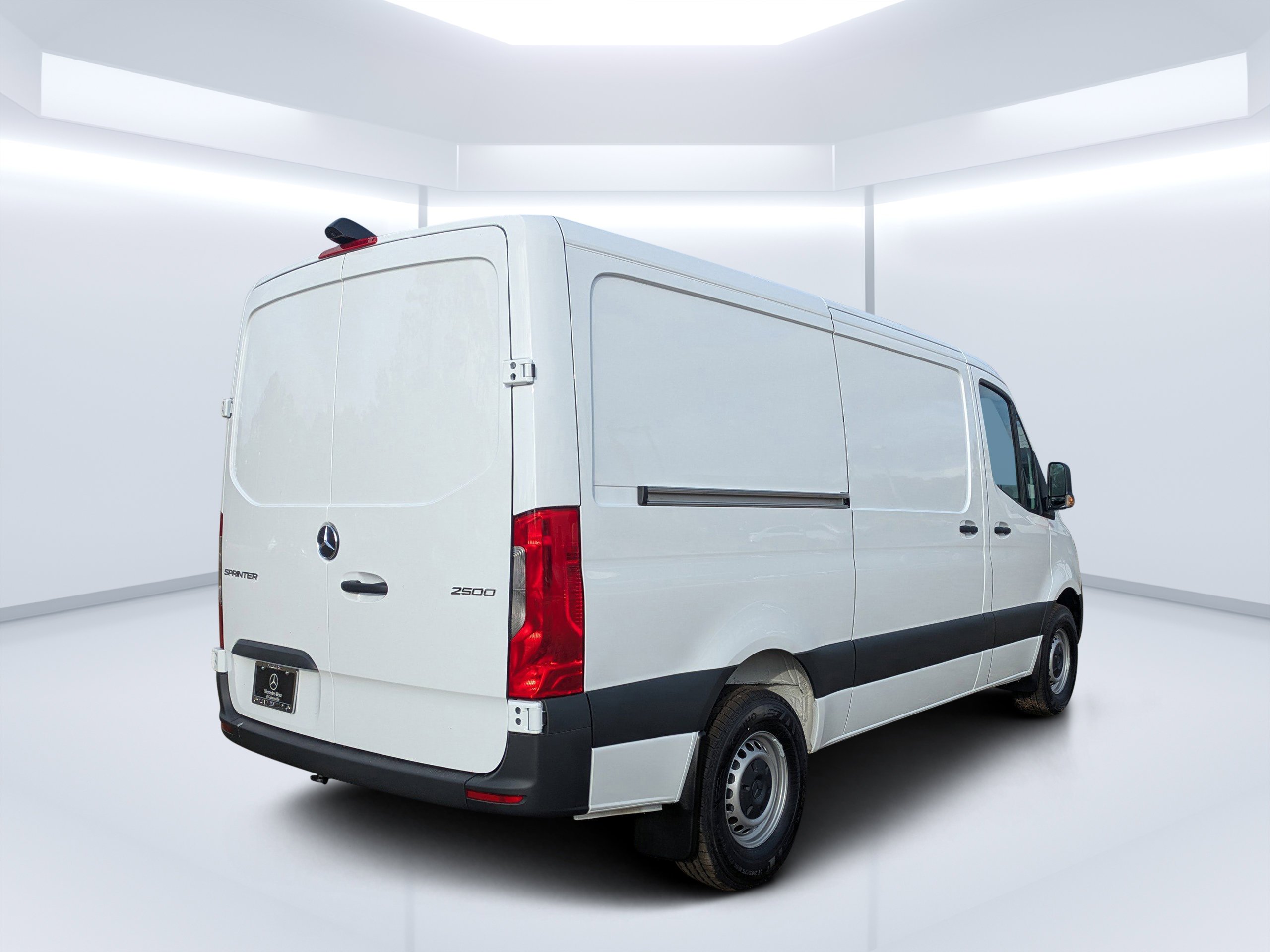 2026 Mercedes-Benz Sprinter Cargo Van Base - Photo 32