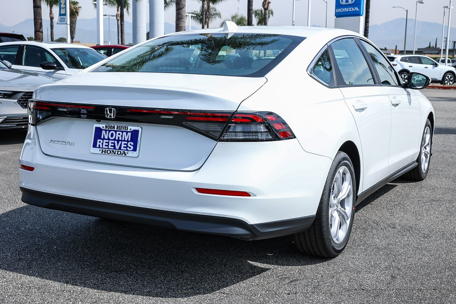 New 2026 Platinum White Pearl Honda LX CVT image 6