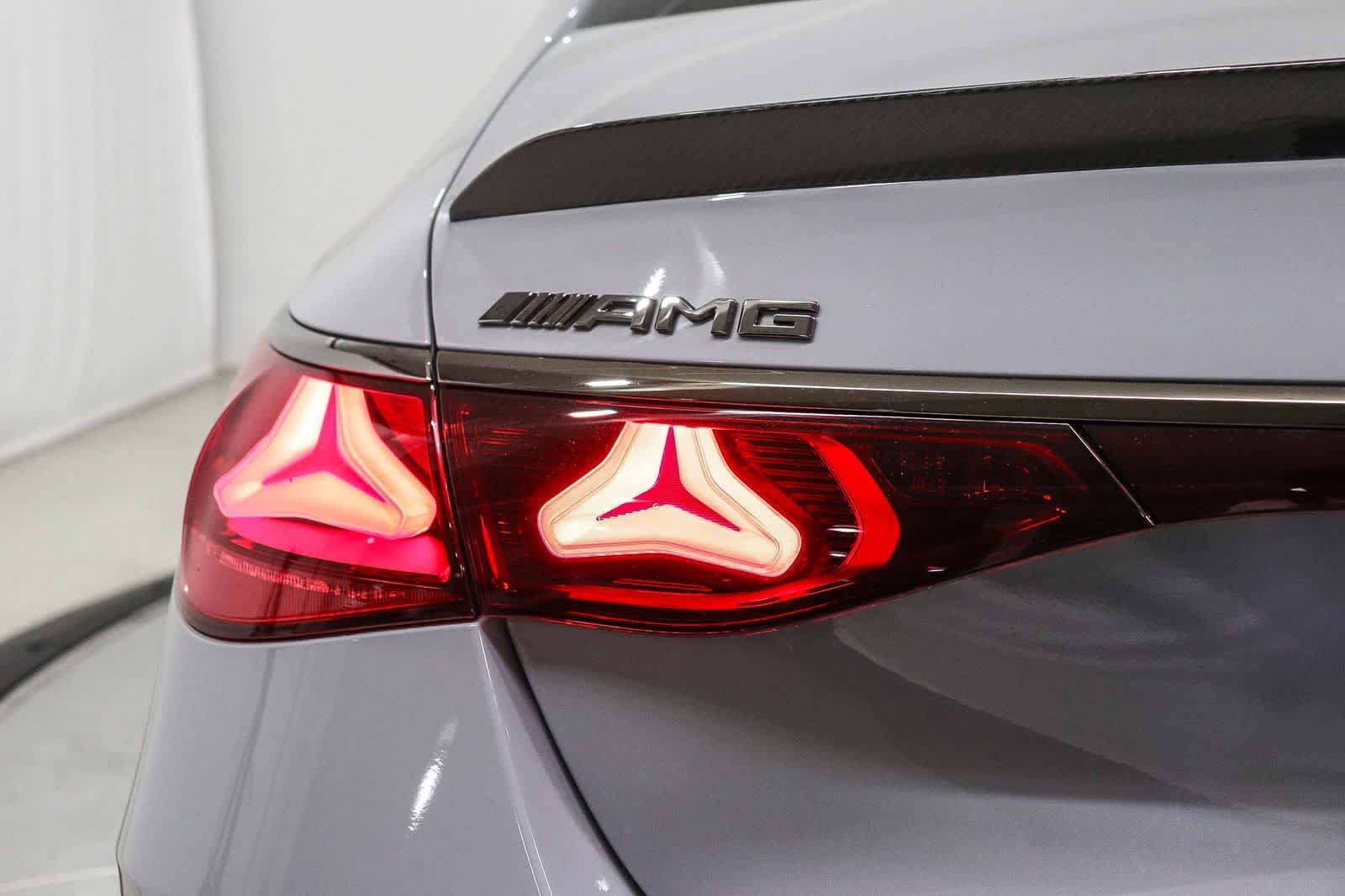 New 2026 MANUFAKTUR Alpine Grey Mercedes-Benz AMG® E 53 E image 11