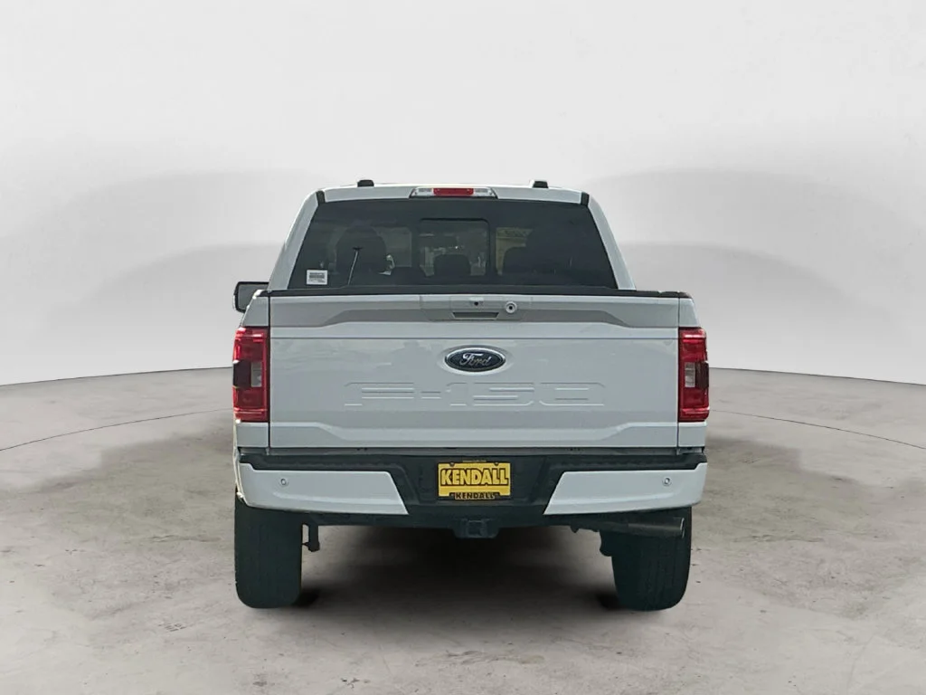 Used 2023 White Ford XLT image 6