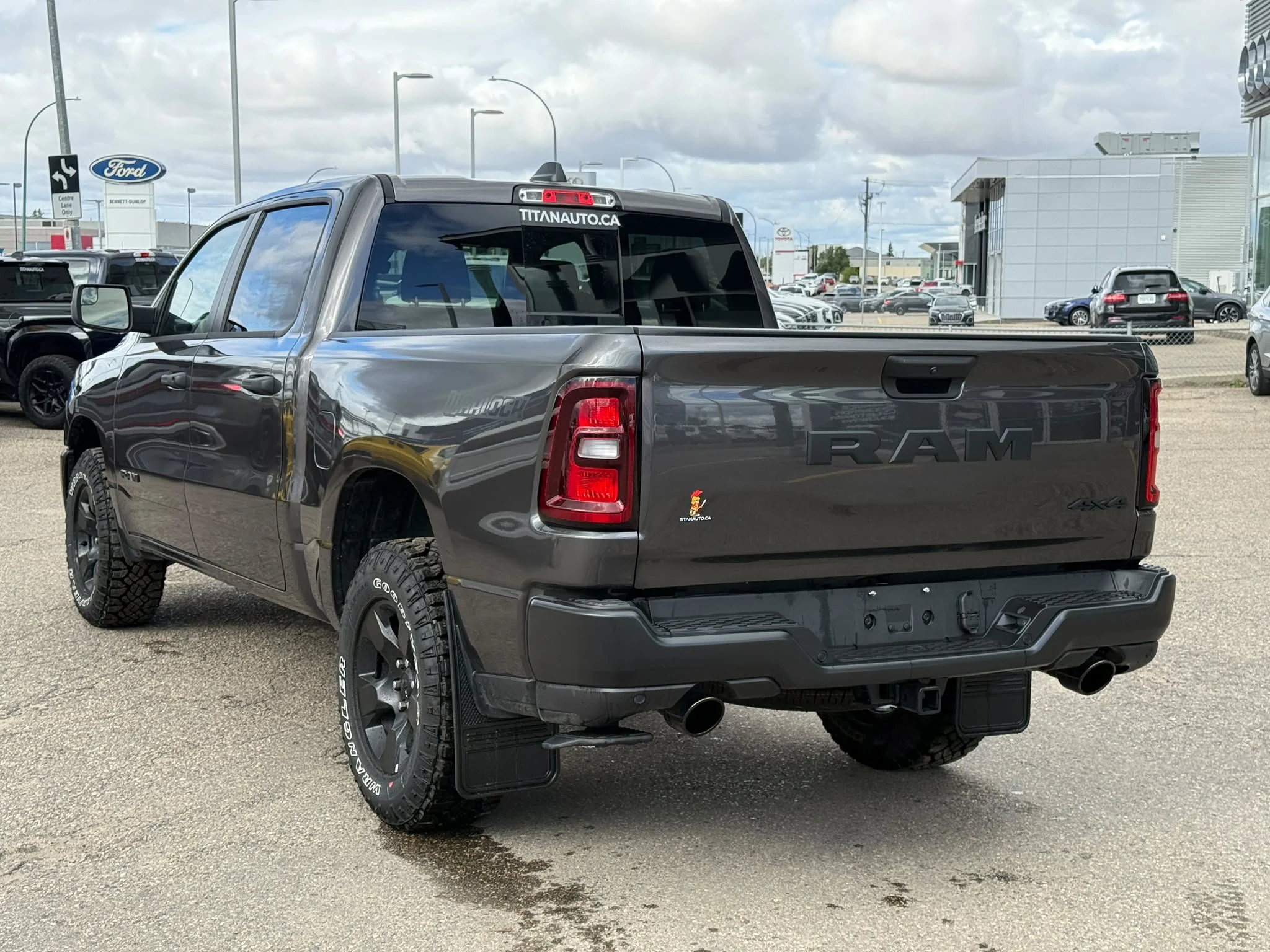 Certified Used 2026 Granite Crystal Metallic Ram Warlock 4x4*6 Pass | 3.0L I6 | 33in Tires | Adaptive Cruise | Remote Start | Park Assist image 22