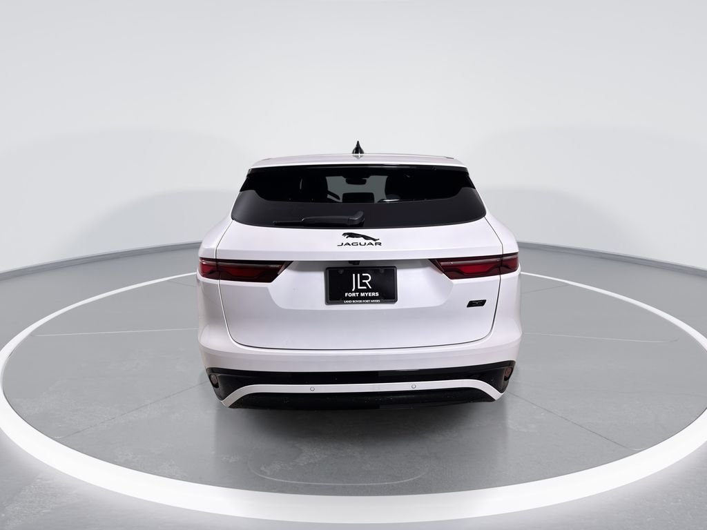 2026 Jaguar F-Pace R-Dynamic S - Photo 7